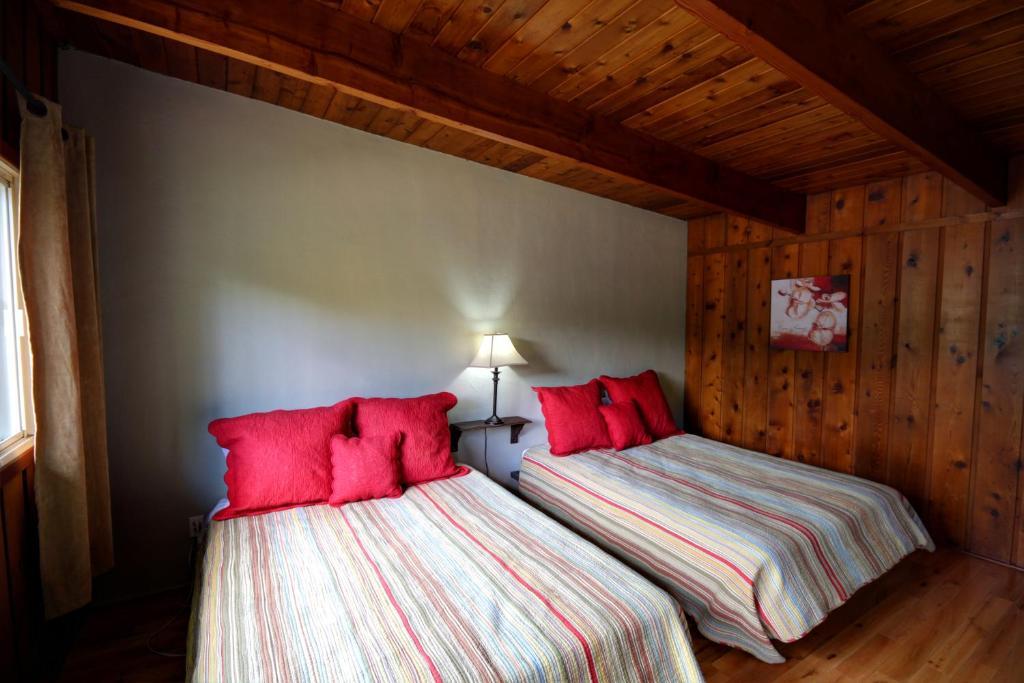 La Cuillere A Pot Hotel Saint-Donat-de-Montcalm Buitenkant foto